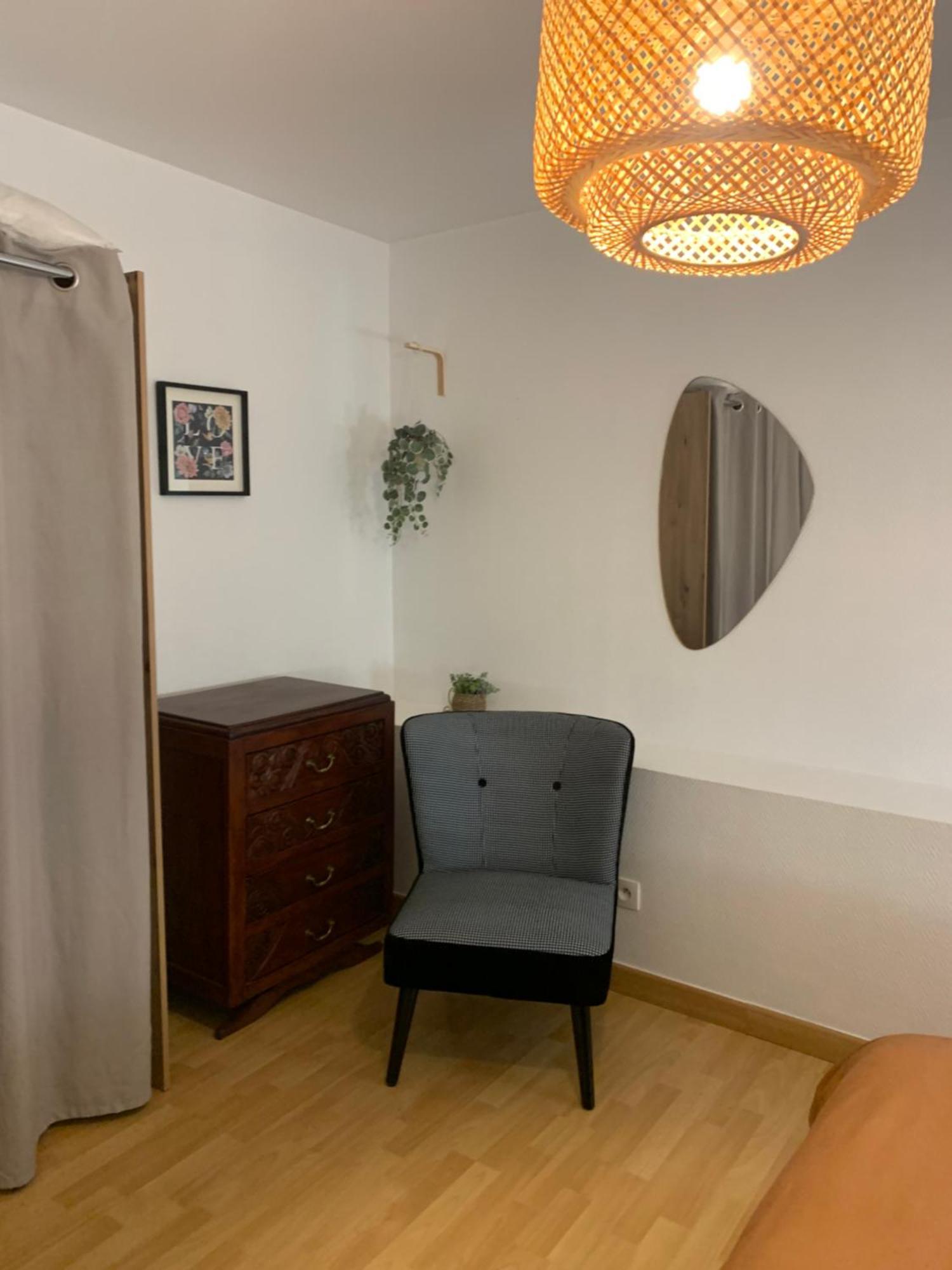Agreable Maison Meublee Cherbourg-en-Cotentin Exterior photo